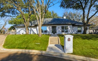 5008 Lake View Circle